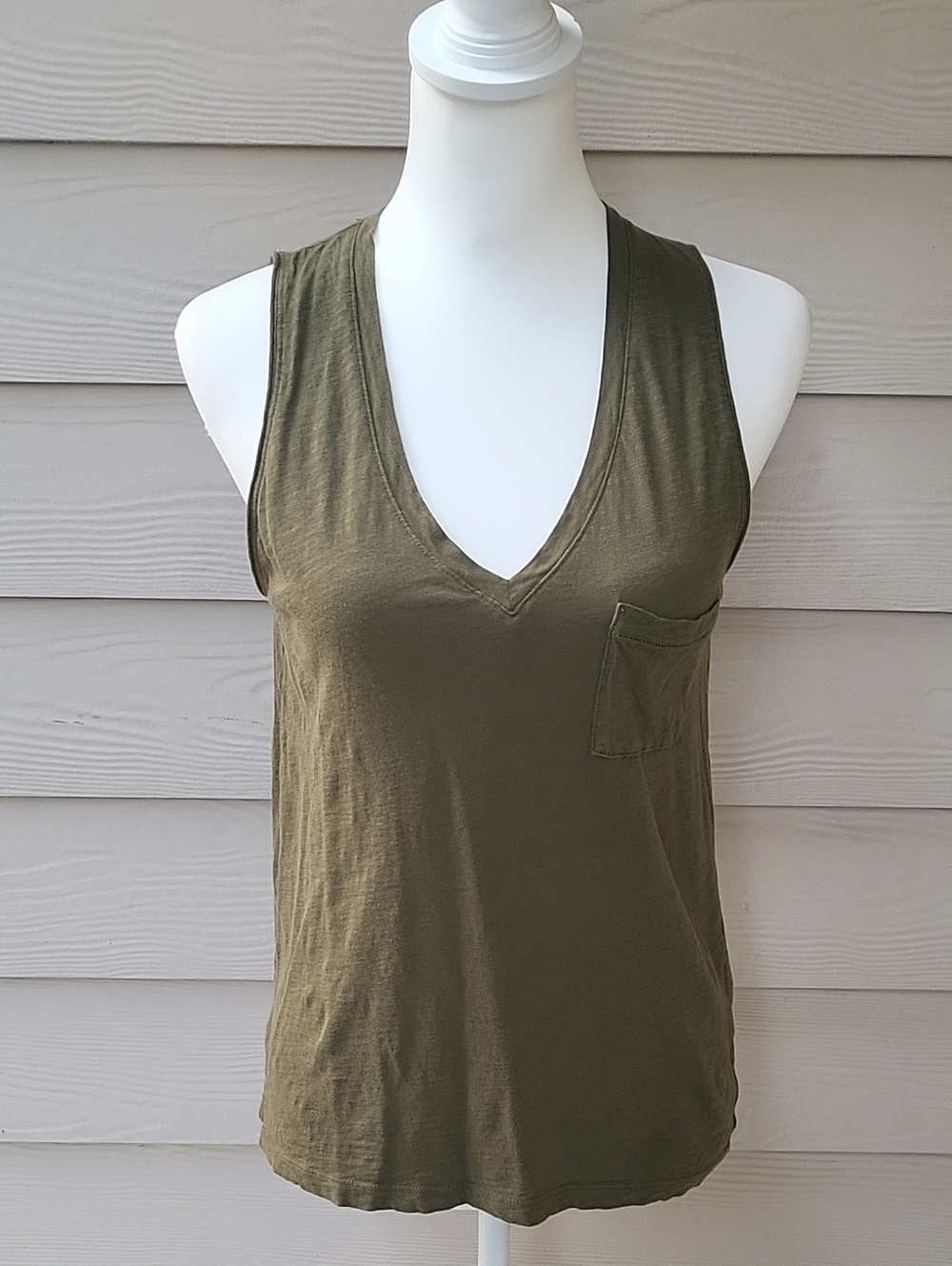 Madewell Olive Green V-Neck Pocket Tank Top Size Small Sleeveless Casual Tee